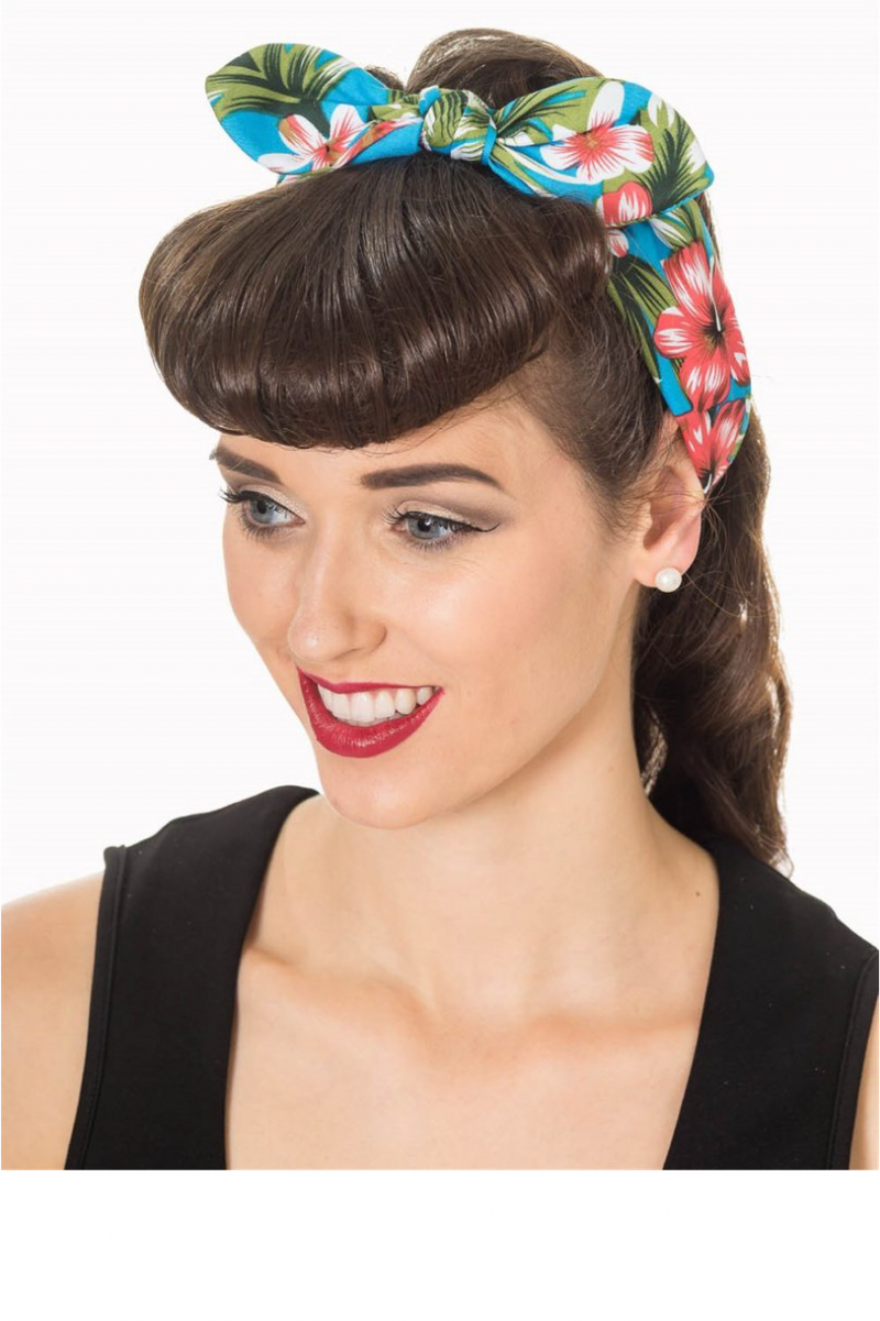 Bandana tropical Pin up , con goma elástica y lazos con alambre para guardar siempre la forma. Marca inglesa Banned Dale el toque final a tu look con esta bonita bandana en azul con estampado de hibiscos.