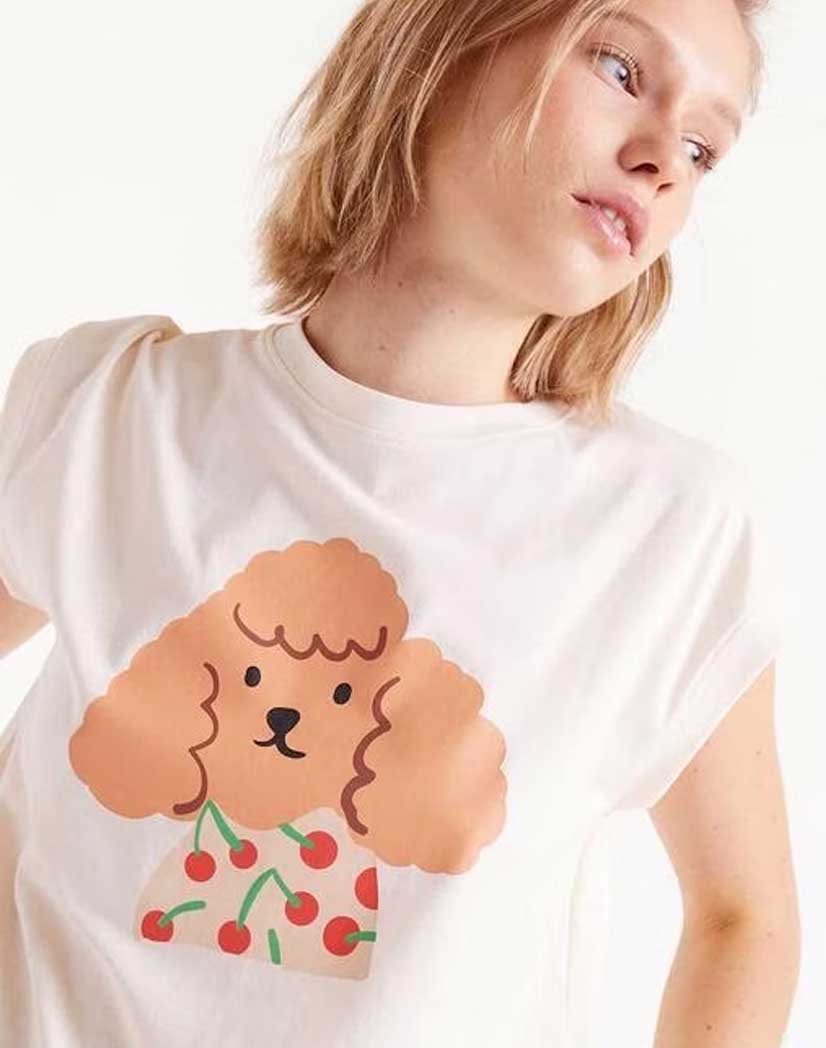 Camiseta con print de perro cerezas